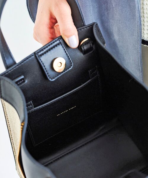 le.coeur blanc（ルクールブラン）の「サイドジッパートート（トートバッグ・レディース・グレイッシュベージュ/ブラック・FREE）」の9枚目の写真