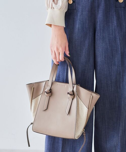 le.coeur blanc（ルクールブラン）の「サイドジッパートート（トートバッグ・レディース・グレイッシュベージュ/ブラック・FREE）」の17枚目の写真