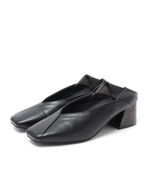 grandfleur（グランドフルール）の「べっ甲ヒールのスクエアトゥパンプス（パンプス・レディース・ホワイト/ブラック・23.0cm/23.5cm/22.5cm/24.0cm/24.5cm）」の3枚目の写真