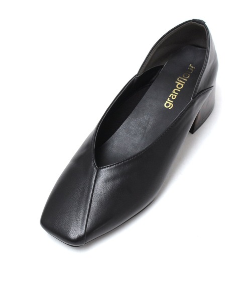 grandfleur（グランドフルール）の「べっ甲ヒールのスクエアトゥパンプス（パンプス・レディース・ホワイト/ブラック・23.0cm/23.5cm/22.5cm/24.0cm/24.5cm）」の12枚目の写真