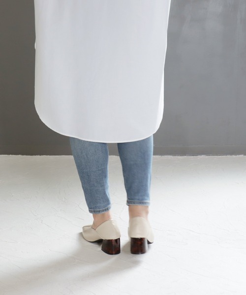 grandfleur（グランドフルール）の「べっ甲ヒールのスクエアトゥパンプス（パンプス・レディース・ホワイト/ブラック・23.0cm/23.5cm/22.5cm/24.0cm/24.5cm）」の9枚目の写真