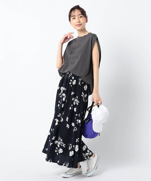 Grand PARK（グランドパーク）の「花柄フレアースカート（スカート・レディース・オレンジ/ブラック/ネイビー・FREE）」の6枚目の写真