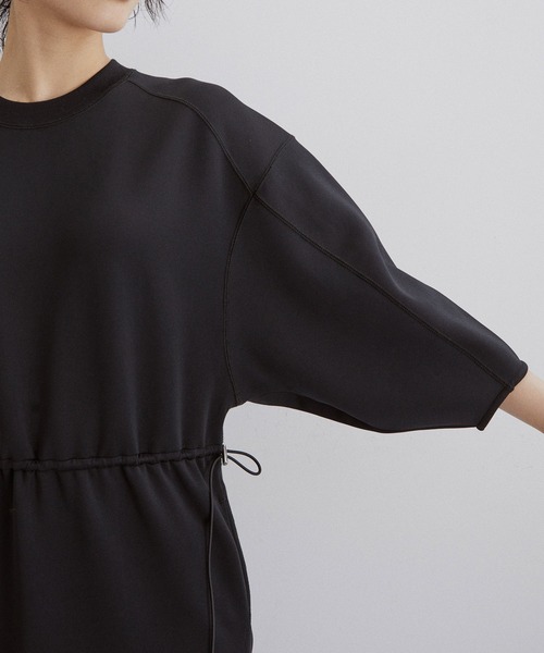 ADAM ET ROPE'(アダムエロペ)の「ハーフスリーブドロストワンピース(ワンピース・レディース・チャコールグレー/ブラック/キナリ・FREE)」の18枚目の写真