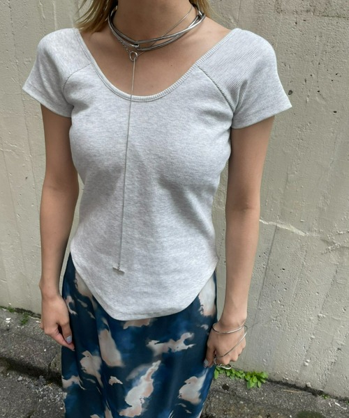 AIC.（エーアイシー）の「パッド付きバックオープンリブショートスリーブトップス（Tシャツ/カットソー・レディース・カーキ/ブラック/ナチュラル・FREE）」の13枚目の写真