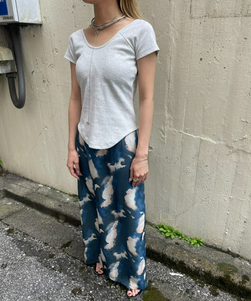 AIC.（エーアイシー）の「パッド付きバックオープンリブショートスリーブトップス（Tシャツ/カットソー・レディース・カーキ/ブラック/ナチュラル・FREE）」の18枚目の写真