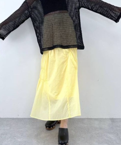 FOREVER 21（フォーエバー トゥエンティーワン）の「【VINTAGE】アシメギャザーロングスカート（スカート・レディース・ブラック/イエロー/グリーン・FREE）」の3枚目の写真