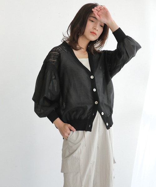 Bou Jeloud（ブージュルード）の「シアーニットコンビカーディガン（カーディガン/ボレロ・レディース・オフホワイト/ブラック・FREE）」の3枚目の写真