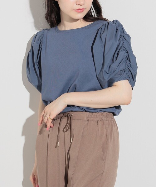 BEAMS HEART（ビームスハート）の「BEAMS HEART / 袖異素材 ギャザープルオーバー（Tシャツ/カットソー・レディース・ブルー系その他4/ブラック/オフホワイト・FREE）」の3枚目の写真
