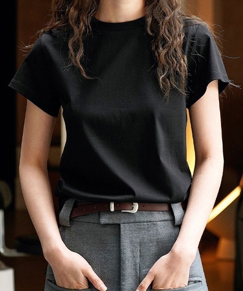 chuclla(チュクラ)の「コンパクト シルクタッチ クルーネックT chw23s080(Tシャツ/カットソー・レディース・ホワイト/ピンク/ブラック・M/S)」の1枚目の写真