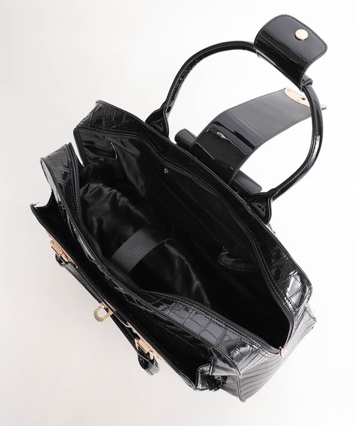 Three Four Time(スリーフォータイム)の「4輪型押しレトロキャリーバッグ(スーツケース/キャリーバッグ・レディース・ブラック・FREE)」の2枚目の写真