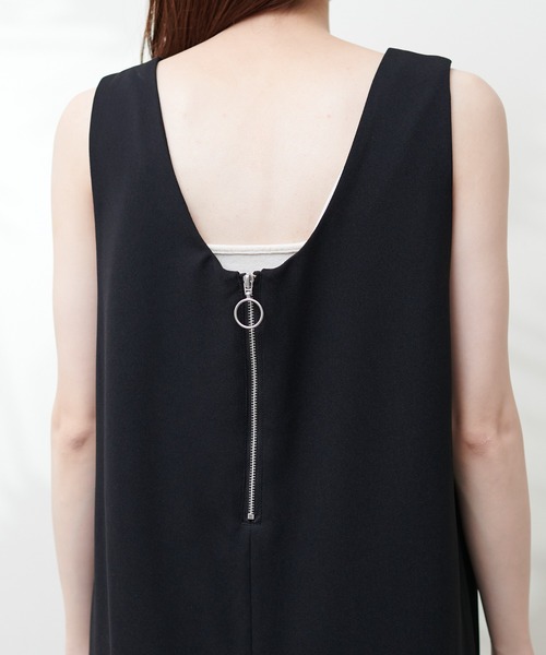 natural couture(ナチュラルクチュール)の「カットジョーゼット2wayジップジャンスカ(ジャンパースカート・レディース・ブラック/グレイッシュベージュ/カーキ・MEDIUM/LARGE)」の14枚目の写真