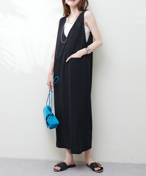 natural couture(ナチュラルクチュール)の「カットジョーゼット2wayジップジャンスカ(ジャンパースカート・レディース・ブラック/グレイッシュベージュ/カーキ・MEDIUM/LARGE)」の20枚目の写真