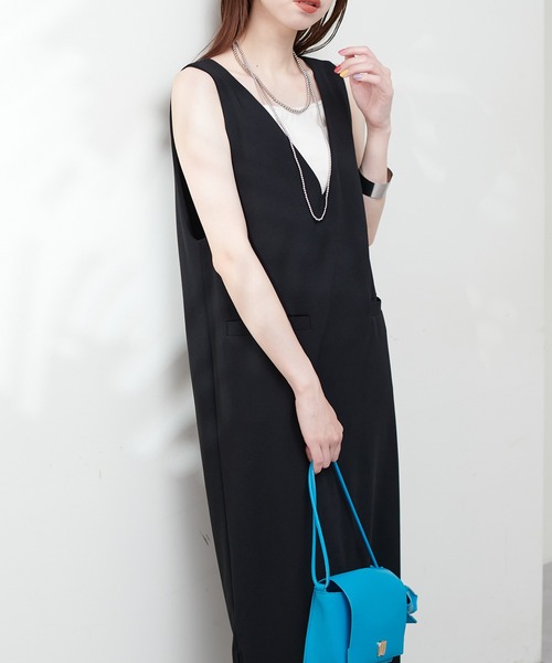 natural couture(ナチュラルクチュール)の「カットジョーゼット2wayジップジャンスカ(ジャンパースカート・レディース・ブラック/グレイッシュベージュ/カーキ・MEDIUM/LARGE)」の21枚目の写真