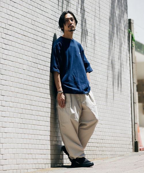 JOURNAL STANDARD(ジャーナルスタンダード)の「コットンナイロン オーバーテック 6ポケット パンツ(カーゴパンツ・メンズ・ブラック/ブルー系その他/ベージュ・MEDIUM/LARGE)」の5枚目の写真