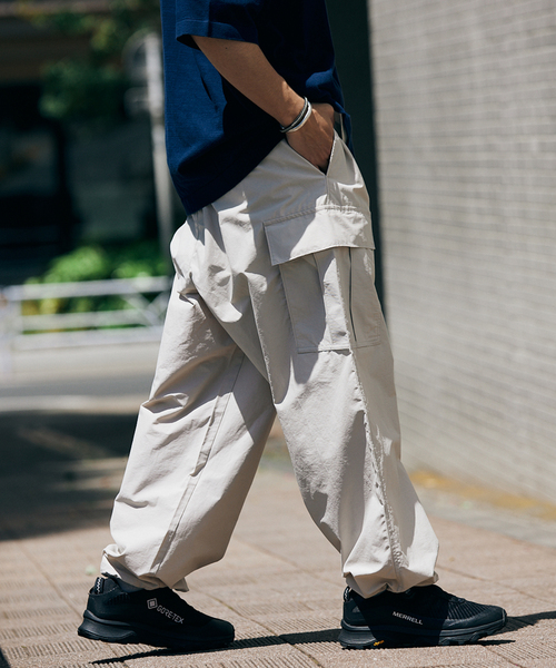 JOURNAL STANDARD(ジャーナルスタンダード)の「コットンナイロン オーバーテック 6ポケット パンツ(カーゴパンツ・メンズ・ブラック/ブルー系その他/ベージュ・MEDIUM/LARGE)」の17枚目の写真