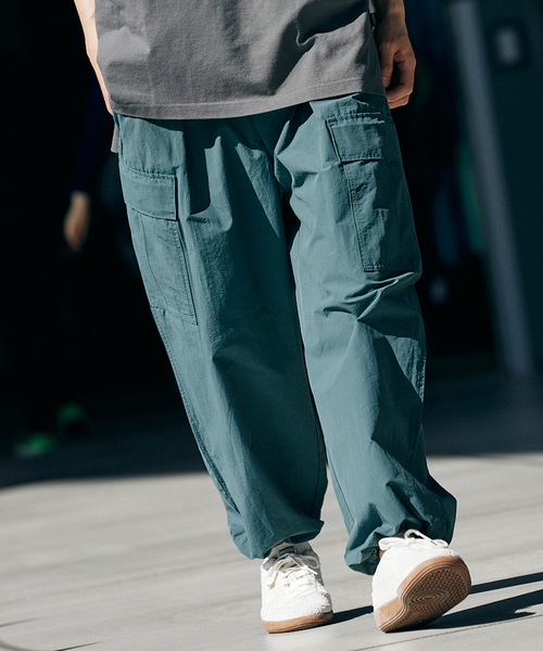 JOURNAL STANDARD(ジャーナルスタンダード)の「コットンナイロン オーバーテック 6ポケット パンツ(カーゴパンツ・メンズ・ブラック/ブルー系その他/ベージュ・MEDIUM/LARGE)」の22枚目の写真