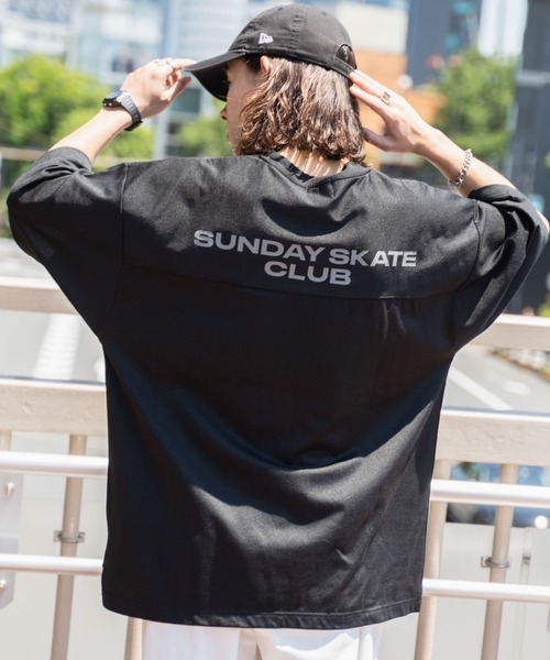 WEGO(ウィゴー)の「WEGO/スーパーBIGフットボールT(Tシャツ/カットソー・メンズ・ホワイト/ブラック・MEDIUM/LARGE)」の9枚目の写真