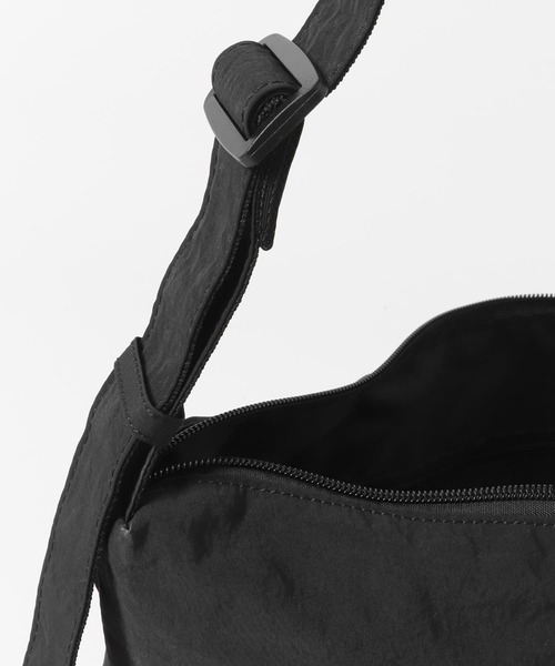 URBAN RESEARCH DOORS（アーバンリサーチドアーズ）の「ウォッシャブルミニショルダーバッグ（ショルダーバッグ・レディース・ベージュ系その他/ブラック・ONE）」の16枚目の写真