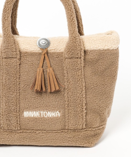 Minnetonka(ミネトンカ)の「【MINNETONKA(ミネトンカ)】別注ボアトート(トートバッグ・レディース・チャコール/ベージュ/ブラウン・FREE)」の7枚目の写真
