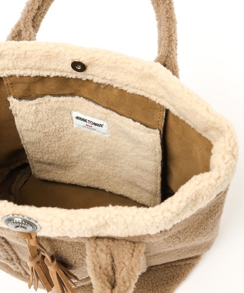 Minnetonka(ミネトンカ)の「【MINNETONKA(ミネトンカ)】別注ボアトート(トートバッグ・レディース・チャコール/ベージュ/ブラウン・FREE)」の15枚目の写真