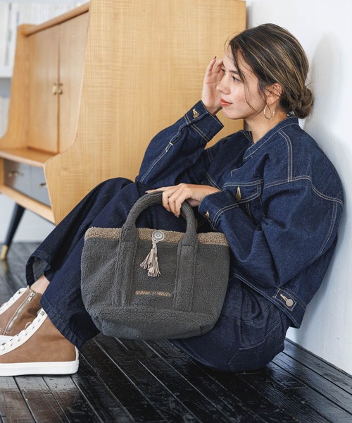 Minnetonka(ミネトンカ)の「【MINNETONKA(ミネトンカ)】別注ボアトート(トートバッグ・レディース・チャコール/ベージュ/ブラウン・FREE)」の20枚目の写真