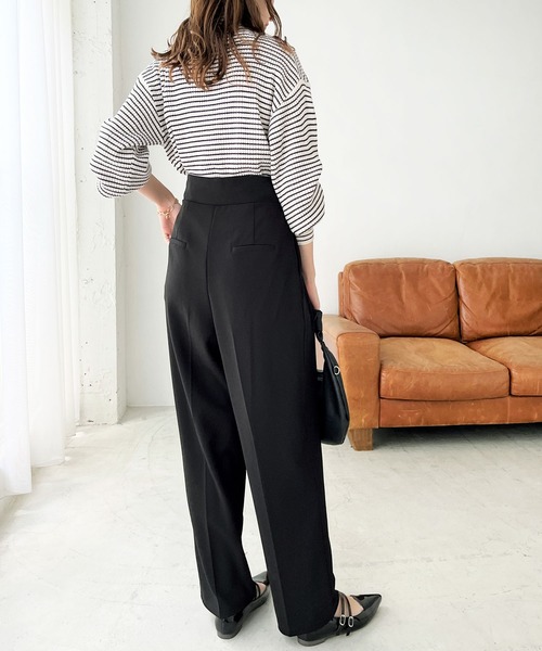 GeeRA（ジーラ）の「タックワイドバレルパンツ（その他パンツ・レディース・ブラック/アイボリー・LARGE/MEDIUM/SMALL）」の6枚目の写真
