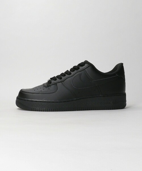NIKE(ナイキ)の「<NIKE> AIR FORCE 1 07/スニーカー(スニーカー・メンズ・ブラック/ホワイト・28cm/28.5cm/27.5cm/27cm/26.5cm/26cm/29cm)」の2枚目の写真