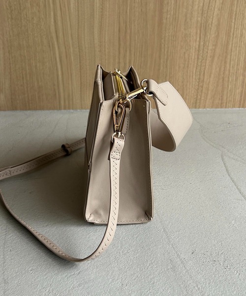 CAPRICIEUX LE'MAGE（カプリシューレマージュ）の「ブロッキングスクエアバッグ（ハンドバッグ・レディース・アイボリー/ブラウン/ブラック・FREE）」の13枚目の写真