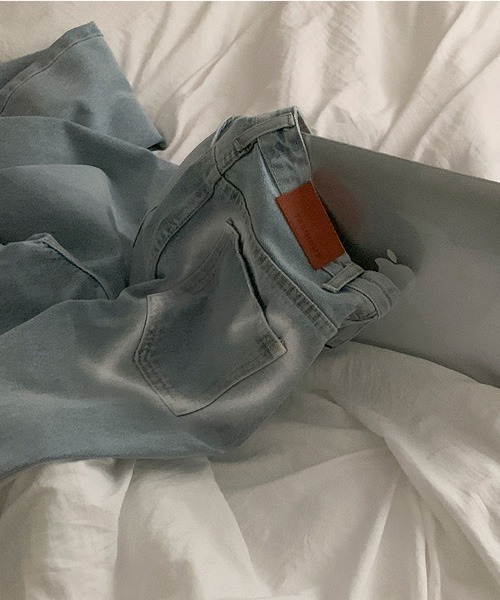 BEIDELLI（ベイデリー）の「[BELLIDE MADE] バックハートハイウエストワイドデニムパンツ（デニムパンツ・レディース・ライトブルー・MEDIUM/SMALL）」の13枚目の写真