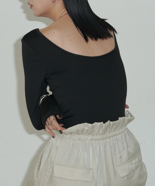 Aunt Marie's(アントマリーズ)の「カップ付きバックオープンヒートトップス / カップ取り外し可能(Tシャツ/カットソー・レディース・チャコールグレー/ブラック/ホワイト・FREE)」の21枚目の写真