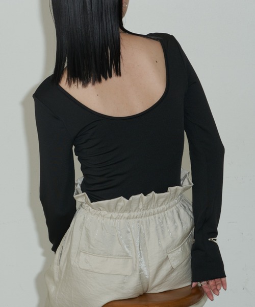 Aunt Marie's(アントマリーズ)の「カップ付きバックオープンヒートトップス / カップ取り外し可能(Tシャツ/カットソー・レディース・チャコールグレー/ブラック/ホワイト・FREE)」の15枚目の写真