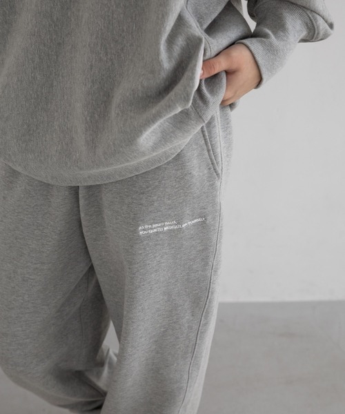 e/rm(イーアールエム)の「【e/rm】メッセージスウェットパンツ(スウェットパンツ・レディース・グレー系その他2/ベージュ/オフホワイト・FREE)」の6枚目の写真