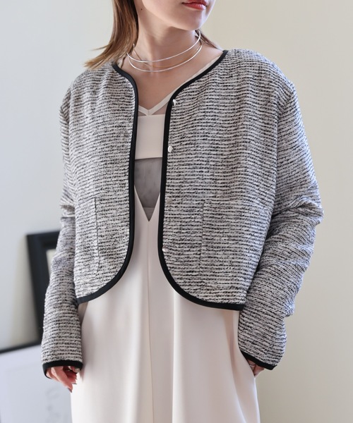 ULEULA(ウルア)の「ツイードノーカラーパイピングジャケット/オケージョン(ノーカラージャケット・レディース・ブラック/アイボリー・FREE)」の9枚目の写真