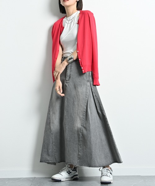 actuel（アクチュエル）の「【マシーンウォッシャブル・ＵＶ・接触冷感】パール釦クルーカーディガン（カーディガン/ボレロ・レディース・オフホワイト/ブラック/レッド/グレー・FREE）」の9枚目の写真