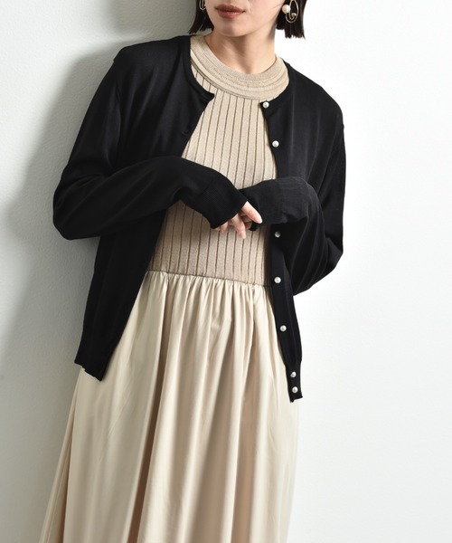 actuel（アクチュエル）の「【マシーンウォッシャブル・ＵＶ・接触冷感】パール釦クルーカーディガン（カーディガン/ボレロ・レディース・オフホワイト/ブラック/レッド/グレー・FREE）」の21枚目の写真