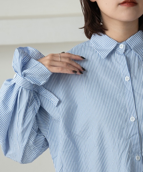 Amiur(エミレ)の「stripe volume sleeve shirt / ストライプボリュームスリーブシャツ(シャツ/ブラウス・レディース・ブルー/ブラック・FREE)」の5枚目の写真