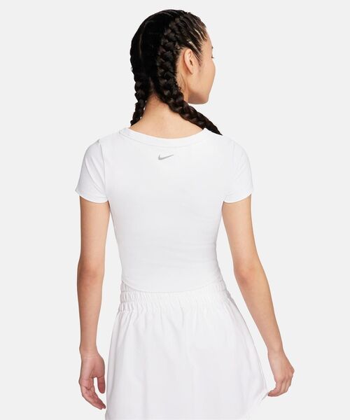 NIKE（ナイキ）の「ナイキ ワン フィッテド ウィメンズ Dri-FIT ショートスリーブ クロップド トップ / Nike One Fitted Women's Dri-FIT Short-Sleeve Cropped Top＜XS-2XL 展開＞（Tシャツ/カットソー・レディース・ブラック/ホワイト/ブルー系その他・2XL/L/M/S/XL/XS）」の20枚目の写真