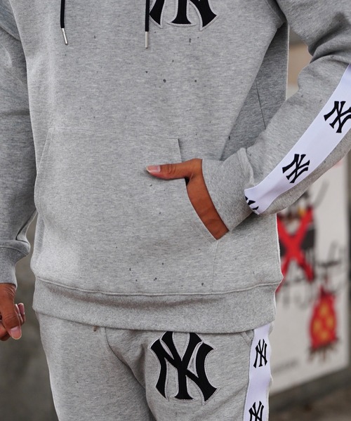 【大人気】AMIRI ツイステッド パームス パーカー シュプリーム 21AW アラビック ロゴ フーディー パーカー 買取実績