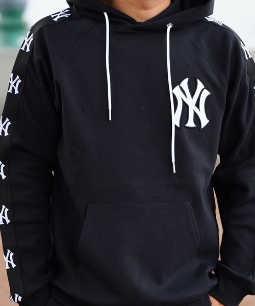 adamsJUGGLER（アダムスジャグラー）の「MLB×WR/23フーディーNY