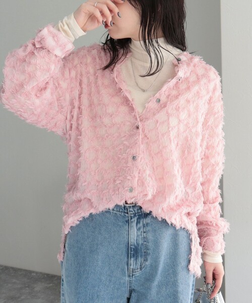 fredy emue(フレディエミュ)の「【オケージョン対応】フリンジジャガードシャツ(シャツ/ブラウス・レディース・オフホワイト/ブラック/ピンク・38)」の3枚目の写真