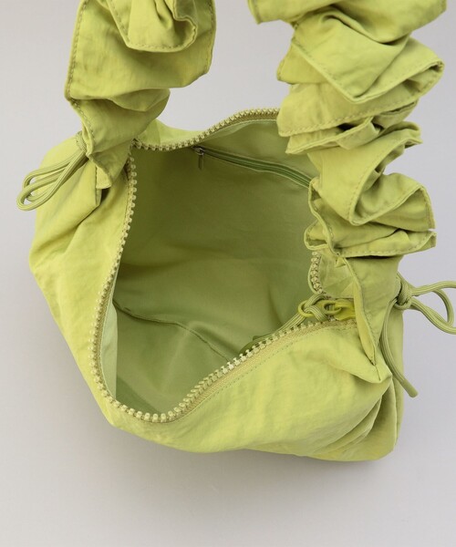 coen（コーエン）の「ギャザーハンドルショルダーバッグ（ショルダーバッグ・レディース・ダークグレー/オフホワイト/ブラック/オリーブ/シルバー/その他3/その他2/その他1/その他6/その他4/その他5/ダークグリーン/ライム/モカ/その他7・FREE）」の18枚目の写真