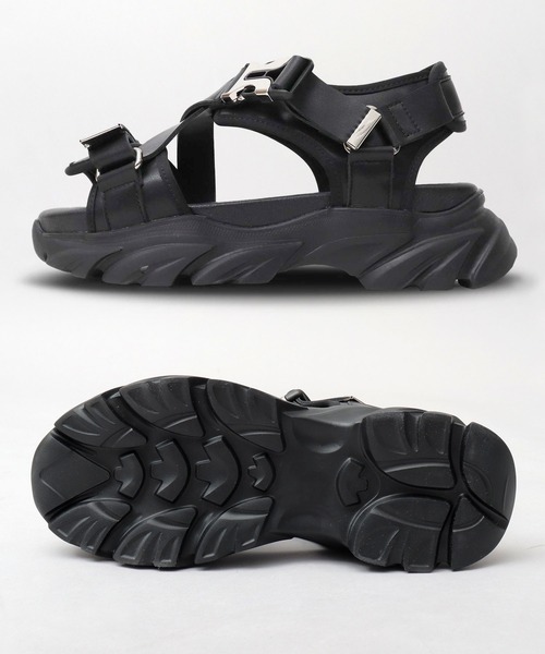 glabella（グラベラ）の「厚底チャンキーソール クロスベルト メタルバックル ストラップサンダル（サンダル・メンズ・ブラック・S/M/L）」の16枚目の写真