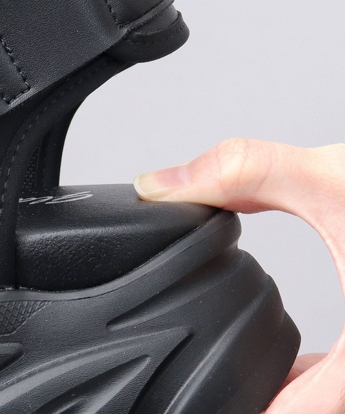 glabella（グラベラ）の「厚底チャンキーソール クロスベルト メタルバックル ストラップサンダル（サンダル・メンズ・ブラック・S/M/L）」の21枚目の写真