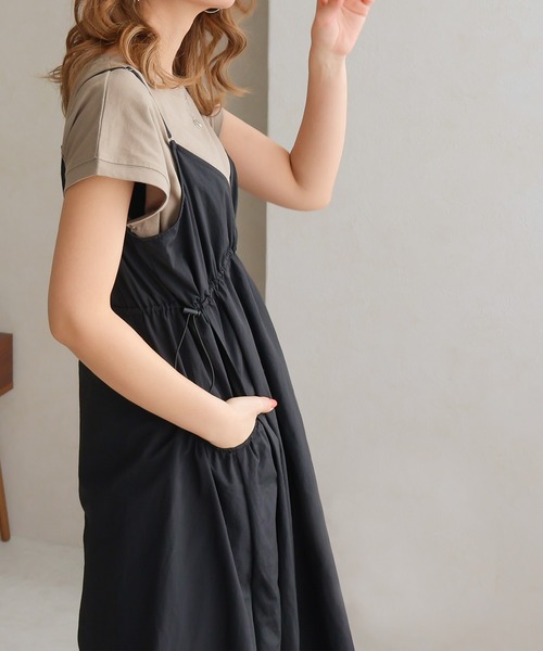 Social GIRL（ソーシャルガール）の「ポケットギャザーキャミワンピース（ワンピース・レディース・オフホワイト/ベージュ/ブラック・M）」の9枚目の写真