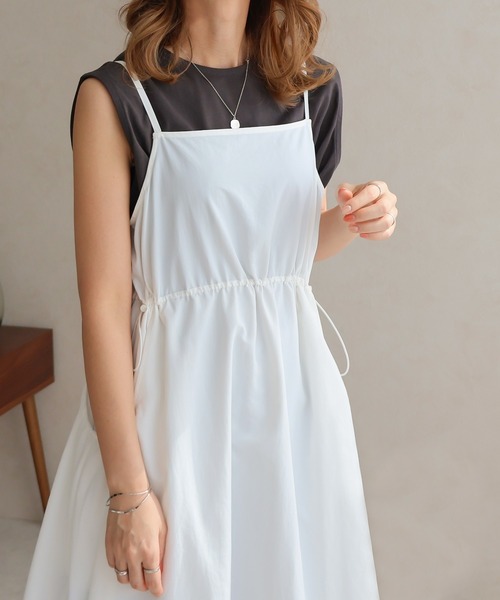 Social GIRL（ソーシャルガール）の「ポケットギャザーキャミワンピース（ワンピース・レディース・オフホワイト/ベージュ/ブラック・M）」の5枚目の写真