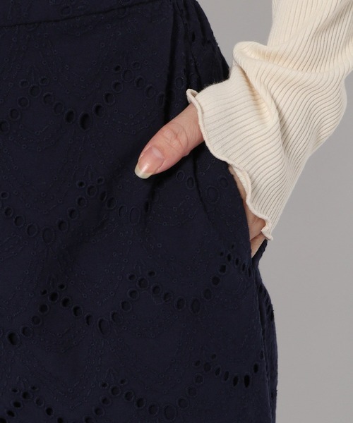 GLOBAL WORK（グローバルワーク）の「高山直子さんコラボ/刺繍レースストレートパンツ/EiiS/991886（その他パンツ・レディース・ネイビー/スミクロ・SMALL/X-SMALL）」の20枚目の写真