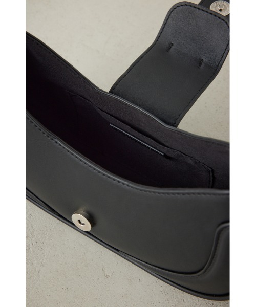 AZUL by moussy（アズールバイマウジー）の「バックルベルトワンハンドルバッグ（ハンドバッグ・レディース・ブラック/シルバー・FREE）」の12枚目の写真