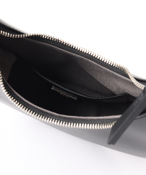 OSOI（オソイ）の「【osoi / オソイ】TONI MINI（ショルダーバッグ・メンズ・ブラック・FREE）」の8枚目の写真