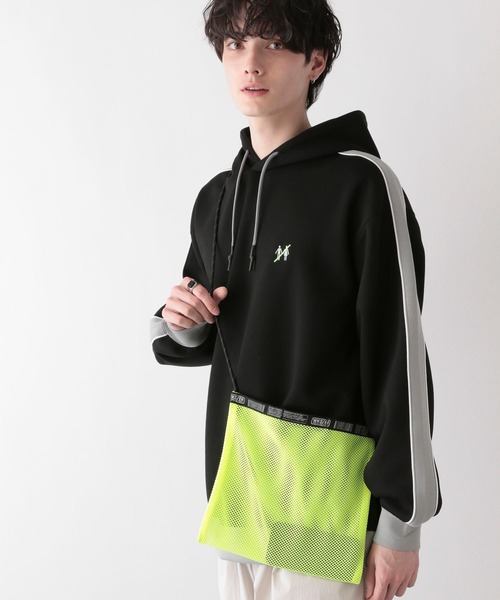 WEEKEND(ER)(ウィークエンダー)の「【WEEKEND(ER)&CO./ウィークエンダー】メッシュミニショルダーバッグ(ショルダーバッグ・メンズ・マスタード/ブラック/オリーブ・FREE)」の8枚目の写真