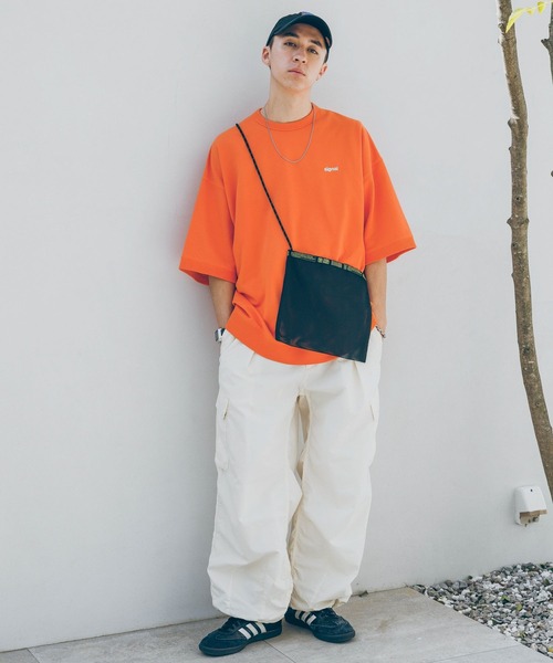 WEEKEND(ER)(ウィークエンダー)の「【WEEKEND(ER)&CO./ウィークエンダー】メッシュミニショルダーバッグ(ショルダーバッグ・メンズ・マスタード/ブラック/オリーブ・FREE)」の4枚目の写真